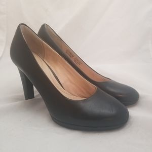 Rockport Leah Trutech Leather Pumps 9.5 Black